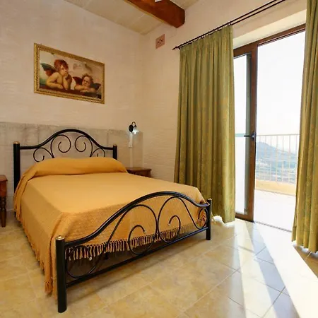 Pergola Hotel